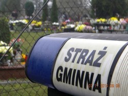 Prawdopodobna próba kradzieży na cmentarzu